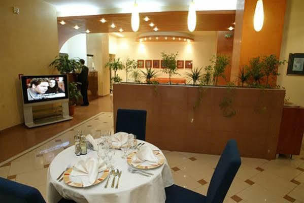 Boca Boutique Hotel ティミショアラ エクステリア 写真