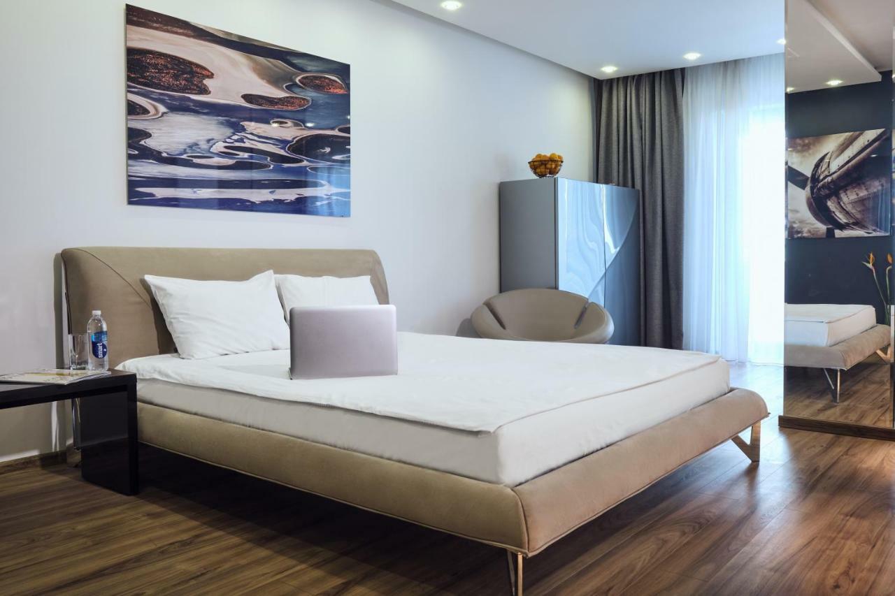 Boca Boutique Hotel ティミショアラ エクステリア 写真